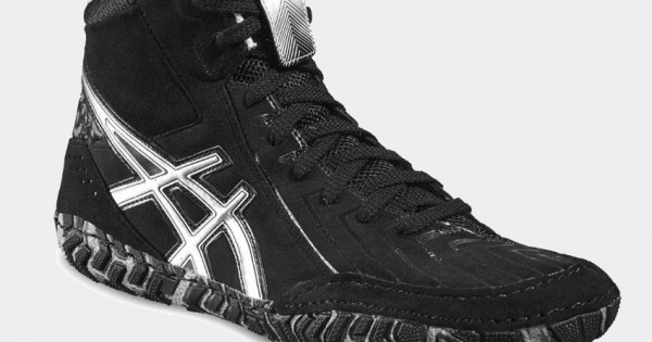 Asics Aggressor Shoes